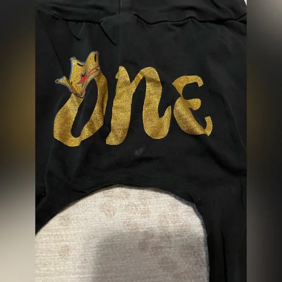 First Birthday Outfit - Picture 8 of 9